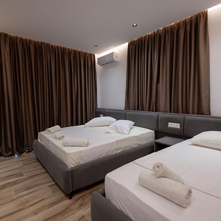 Rest Hour Hotel Ksamil Exterior photo