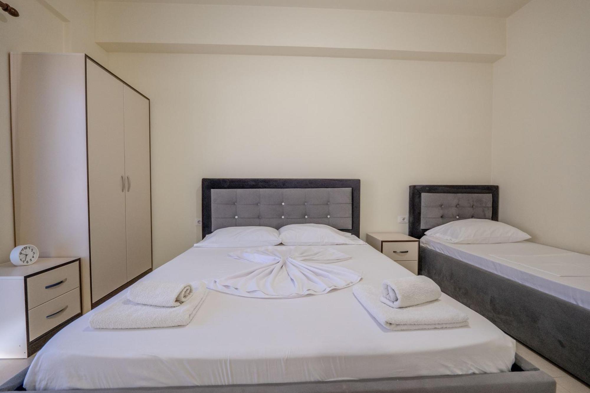 Rest Hour Hotel Ksamil Exterior photo