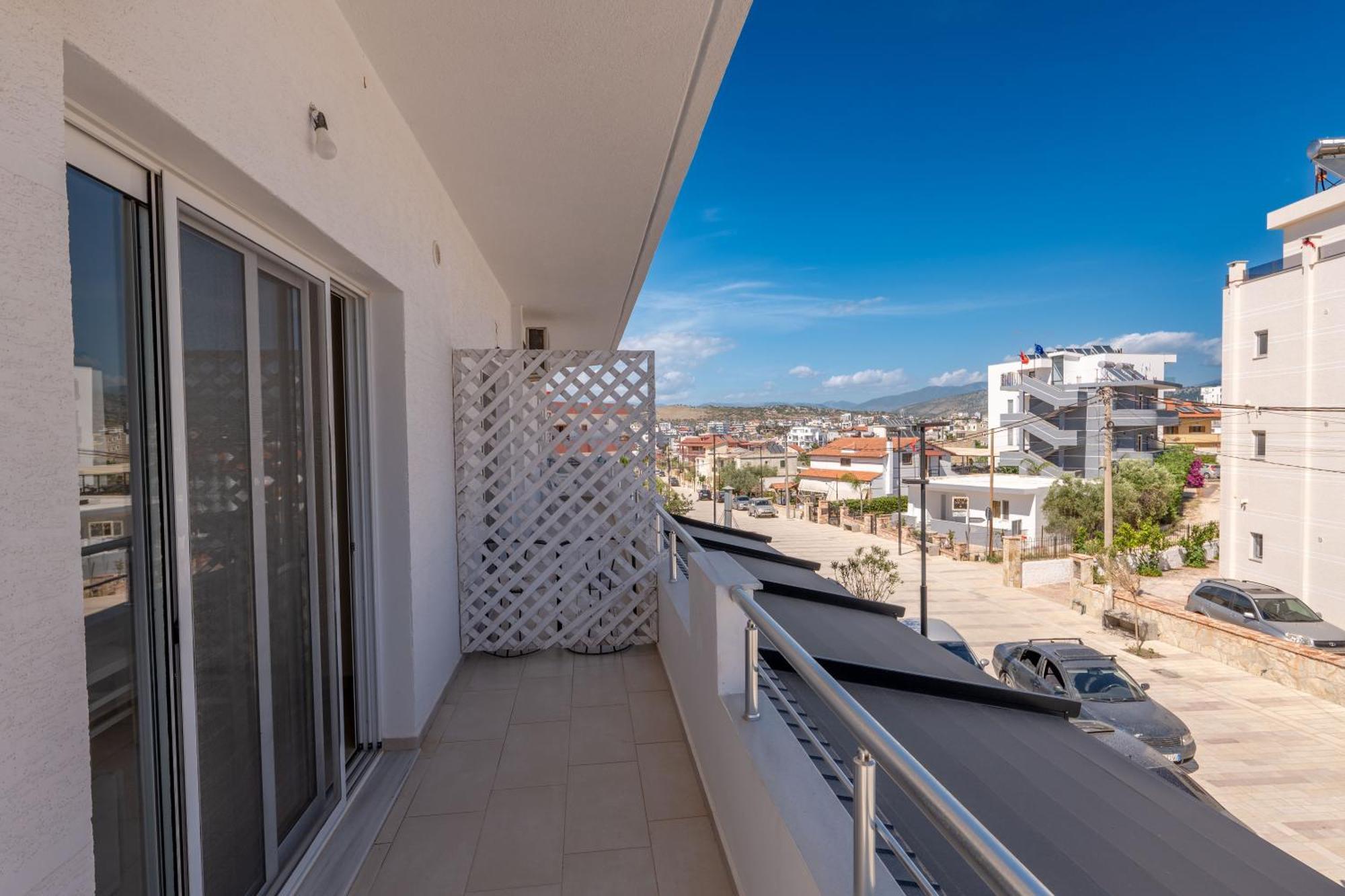Rest Hour Hotel Ksamil Exterior photo