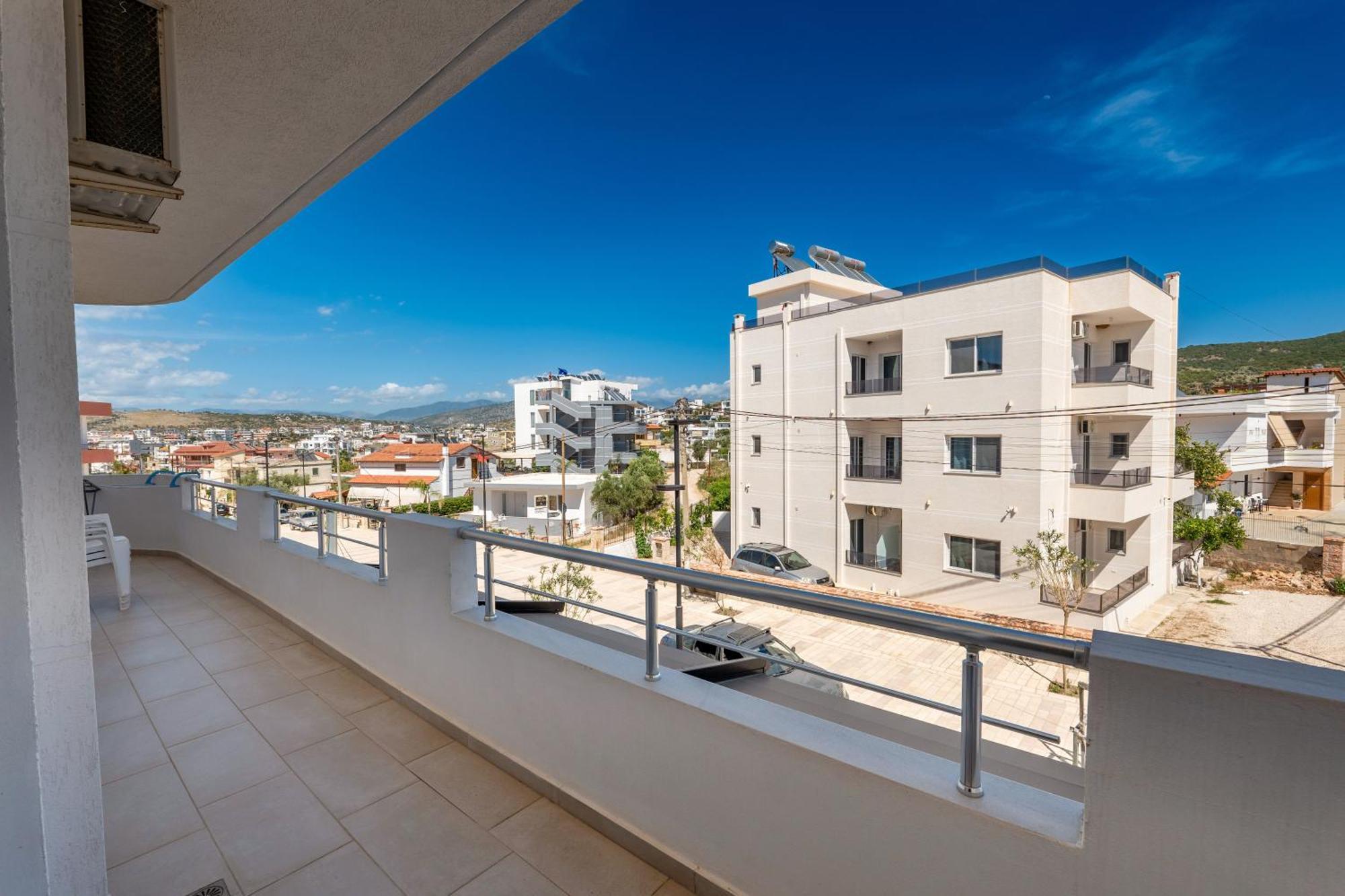 Rest Hour Hotel Ksamil Exterior photo