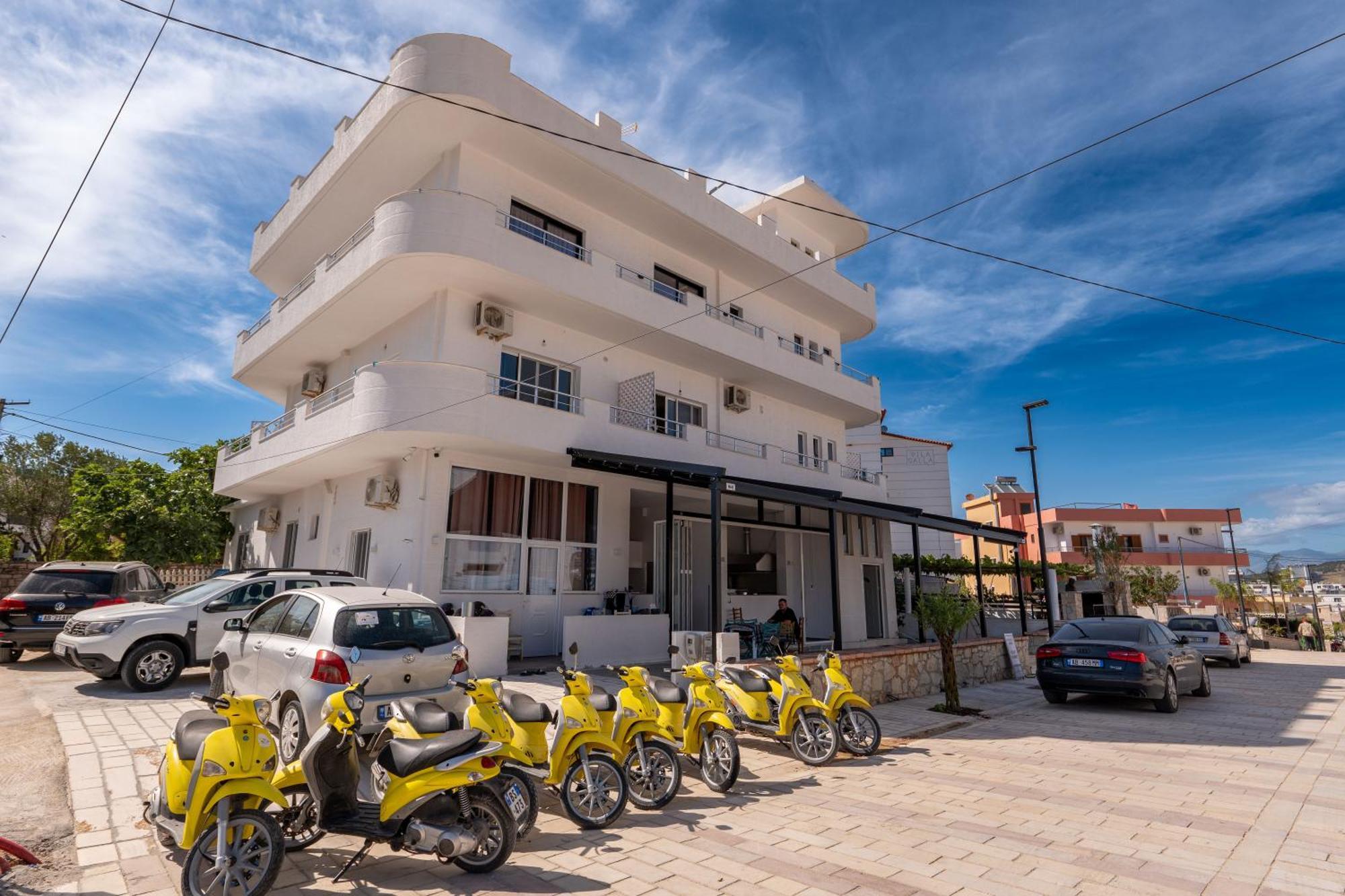 Rest Hour Hotel Ksamil Exterior photo