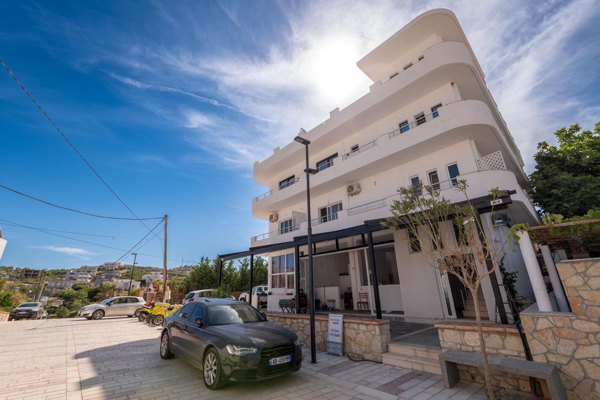Rest Hour Hotel Ksamil Exterior photo