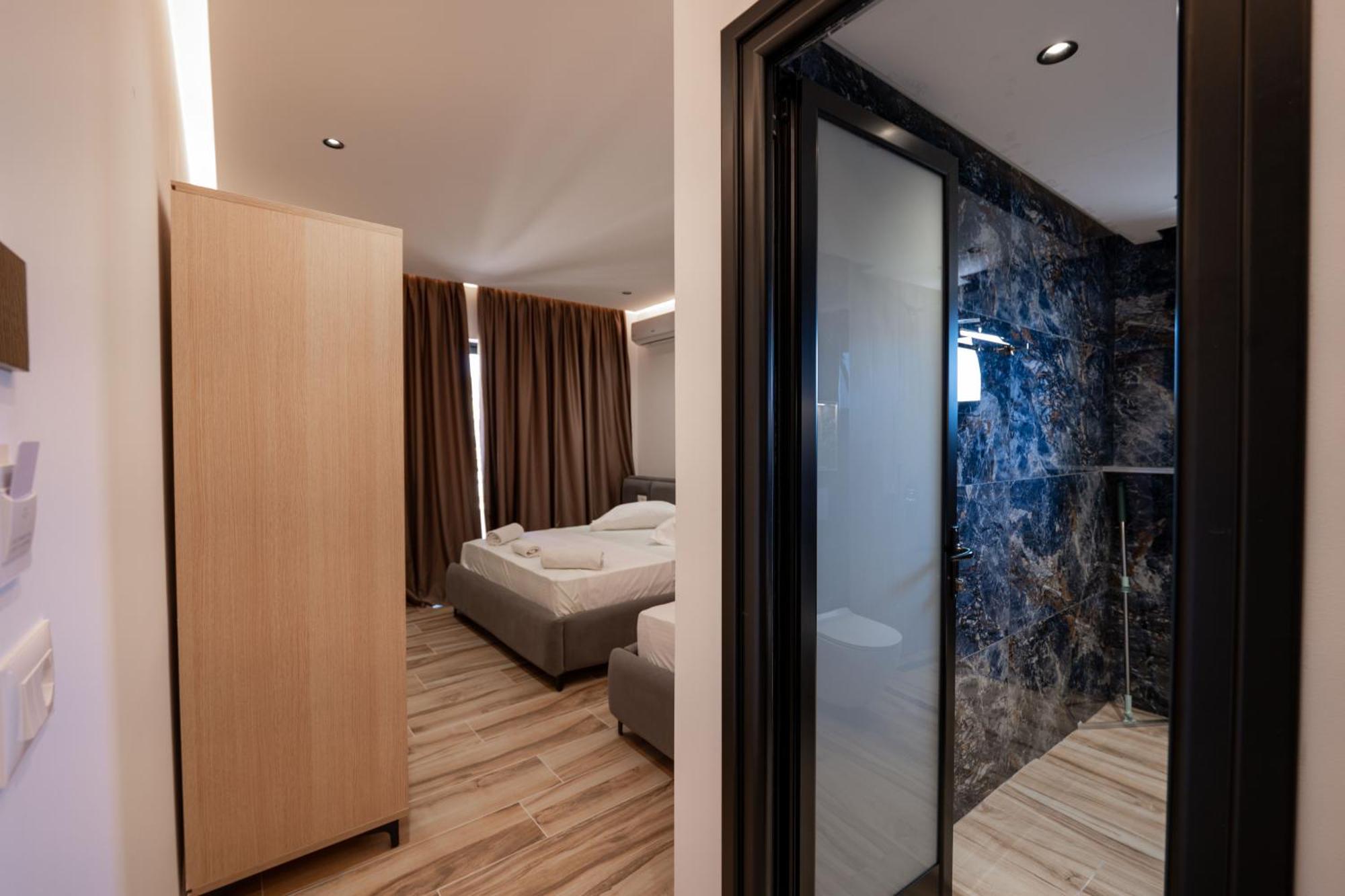 Rest Hour Hotel Ksamil Exterior photo