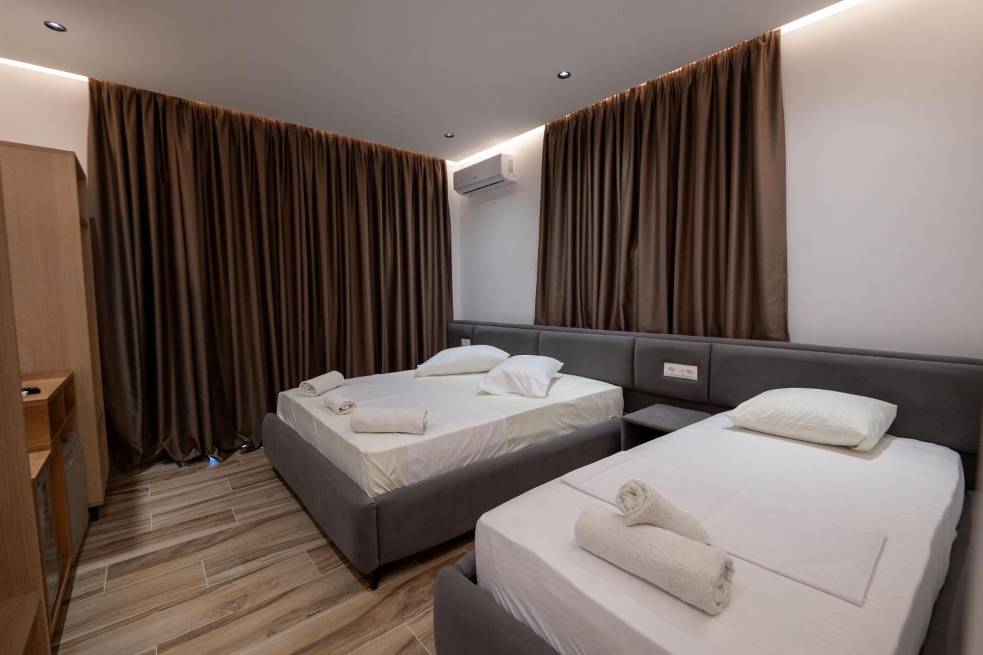 Rest Hour Hotel Ksamil Exterior photo