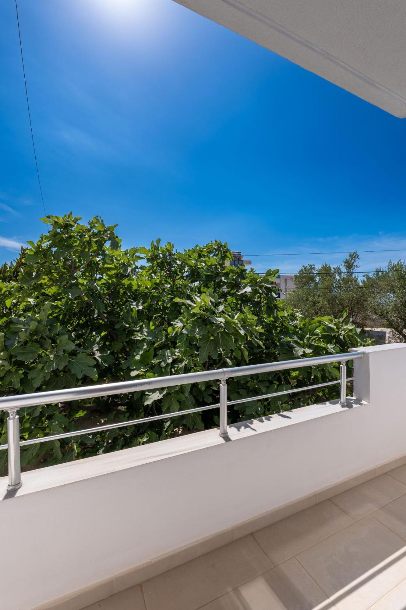 Rest Hour Hotel Ksamil Exterior photo